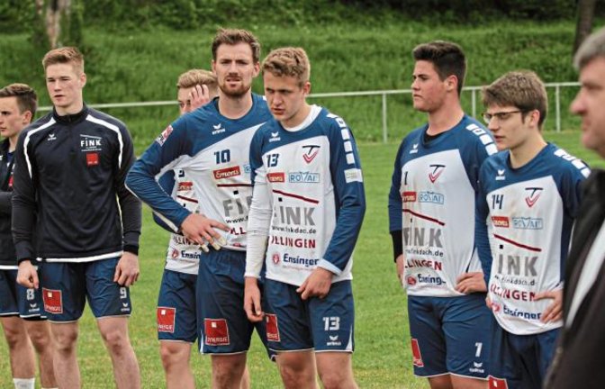 Mäßig begeistertete TVV-Faustballer gab es auch gestern in Salzburg. Foto: Archiv/Nachreiner