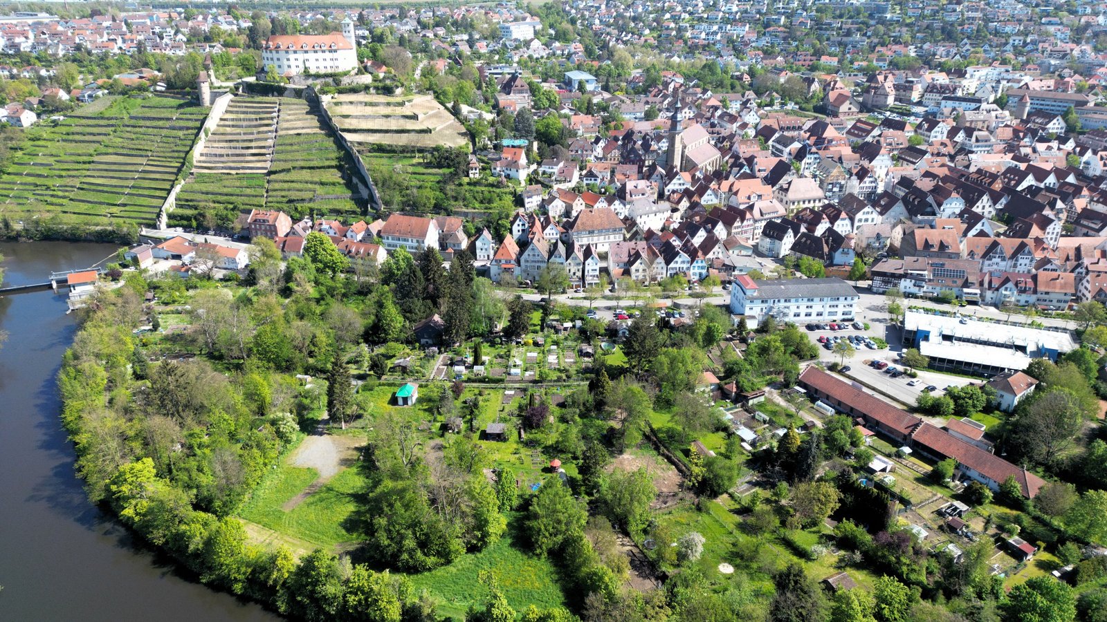 Spielt eine große Rolle bei der Gartenschau 2029: die Enz, hier mit den Bürgergärten. Foto: Küppers