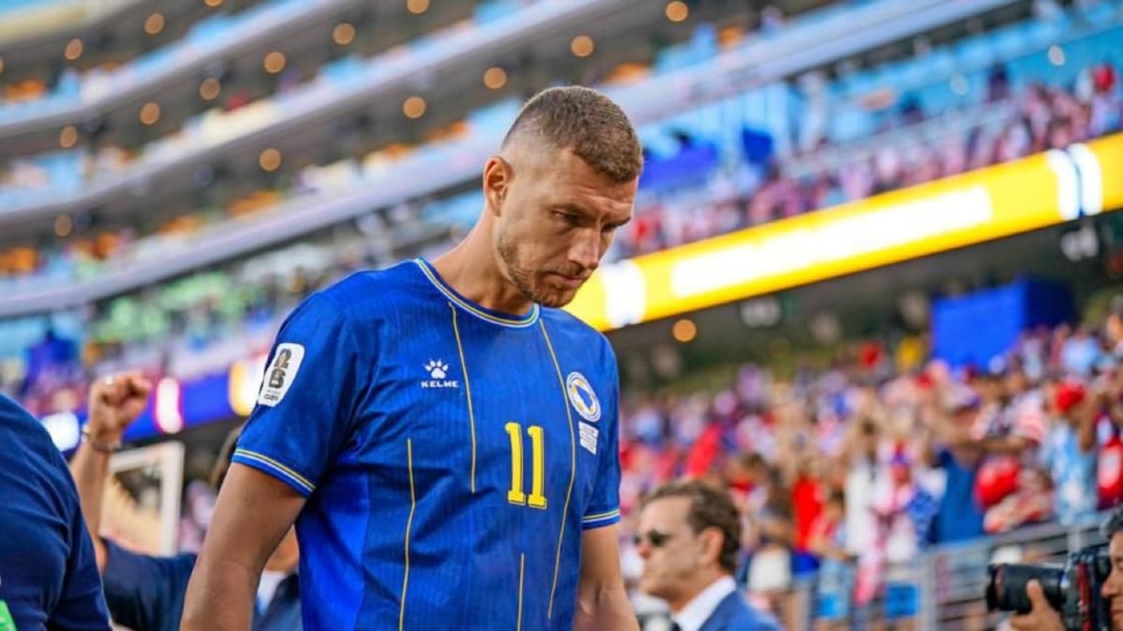 Trauer bei Routinier Edin Dzeko nach dem WM-Aus im Sechzehntelfinale von Bosnien-Herzegowina.Imago