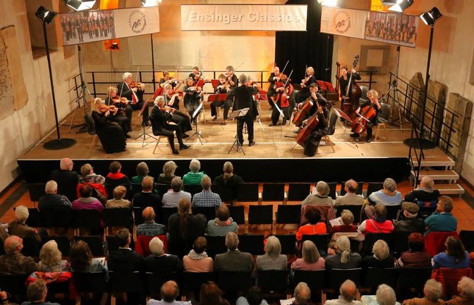 Gut besucht: die Vaihinger Peterskirche beim Konzert von Arcata Stuttgart. Foto: Küppers
