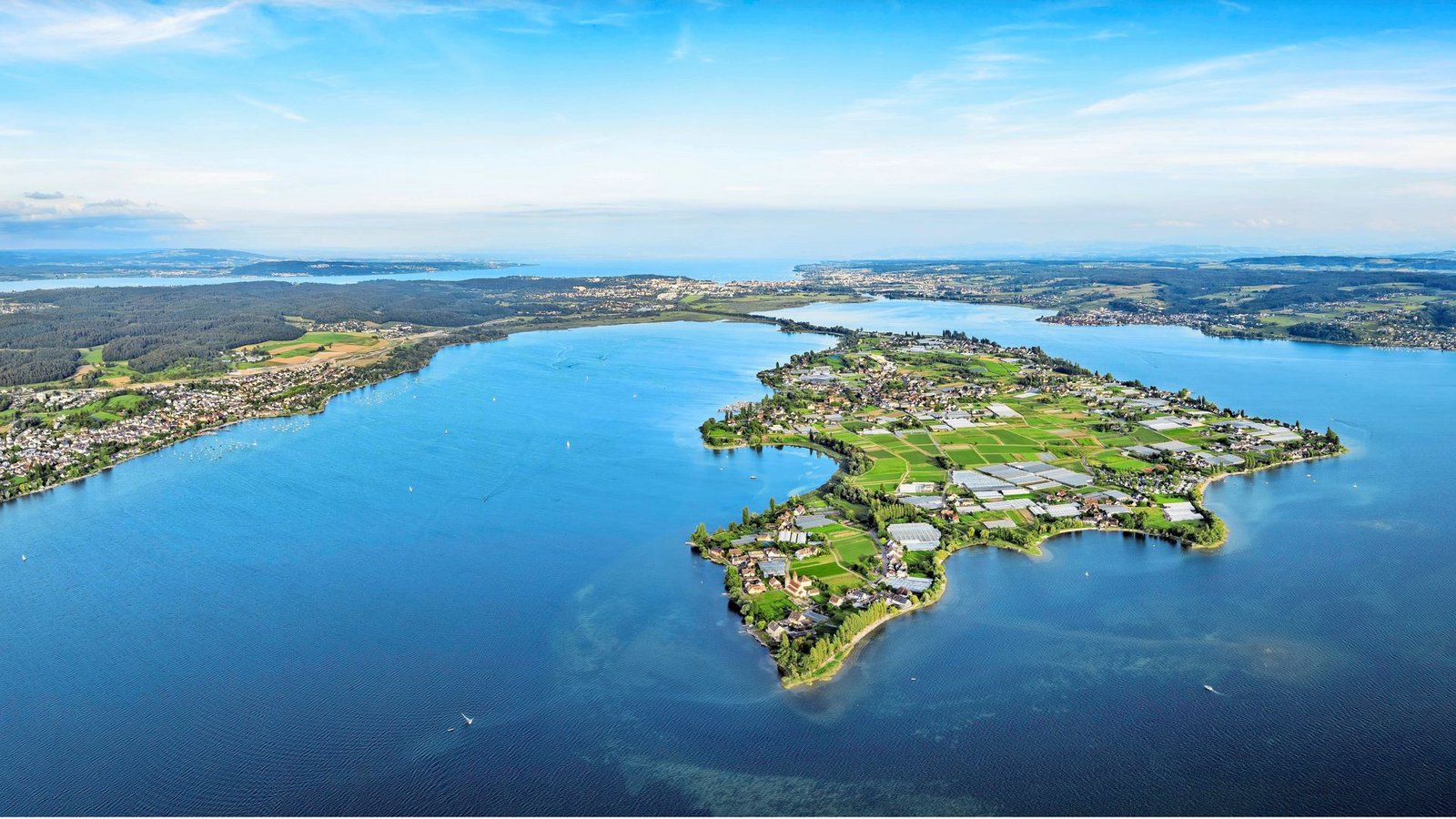 Der Untersee mit der Reichenau ist das Sorgenkind der Seenforscher am Bodensee.Foto: Imago/Markus Keller