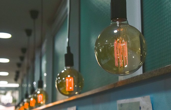 Egal ob für Licht, fürs Kochen oder Heizen: Energie kostet gerade ordentlich.<span class='image-autor'>Foto: imago//Roberto Casimiro</span>