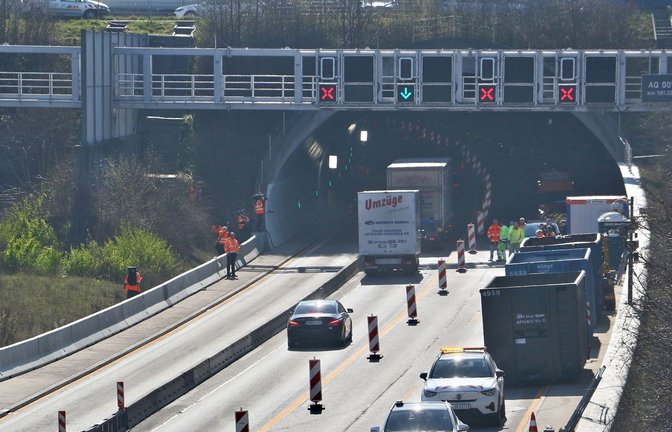 Der Engelbergtunnel ist einer der wichtigsten Autobahntunnel in Baden-Württemberg mit bis zu 140.000 Fahrzeugen pro Tag (Archivfoto).<span class='image-autor'>Foto: KS-Images/dpa/Andreas Rometsch</span>