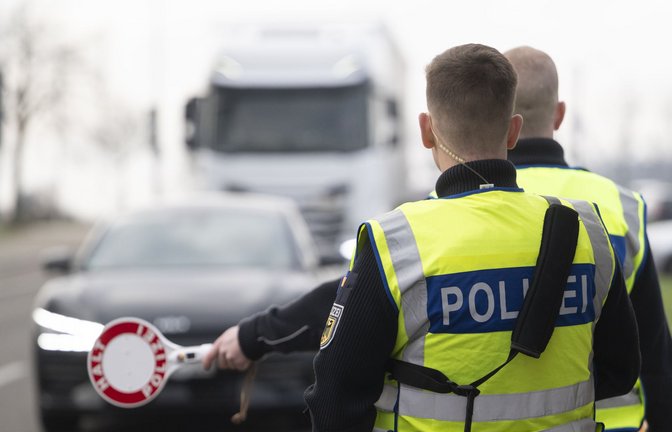 Seit September 2024 gibt es wieder Kontrollen an den deutschen Grenzen.<span class='image-autor'>Foto: Marijan Murat/dpa</span>