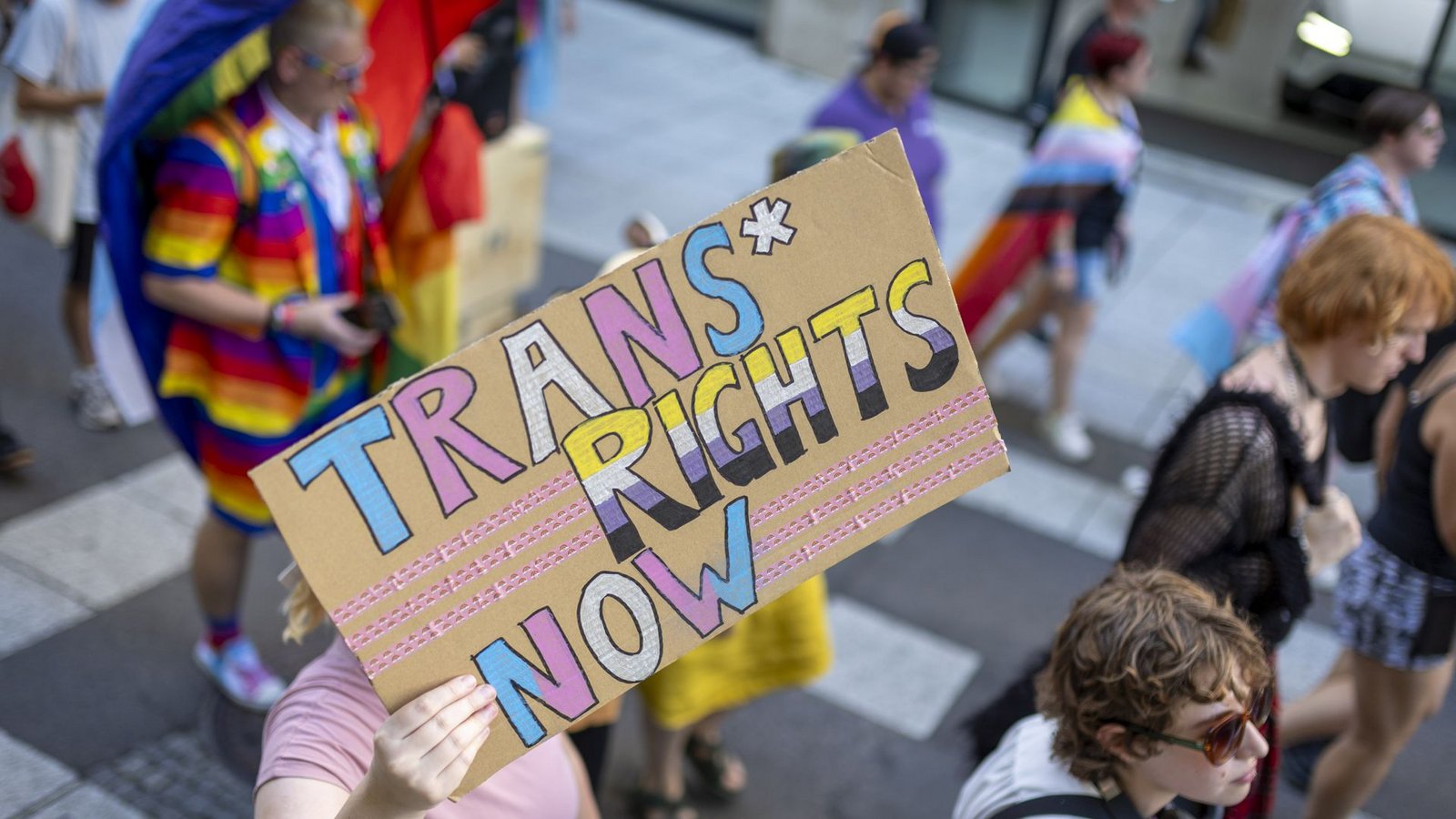 Bei der Transpride in Stuttgart machten sich Anfang September 400 Menschen für die Rechte von trans Personen stark.Foto: Lichtgut/Julian Rettig Bei der Transpride in Stuttgart machten sich Anfang September 400 Menschen für die Rechte von trans Personen stark.Foto: Lichtgut/Julian Rettig