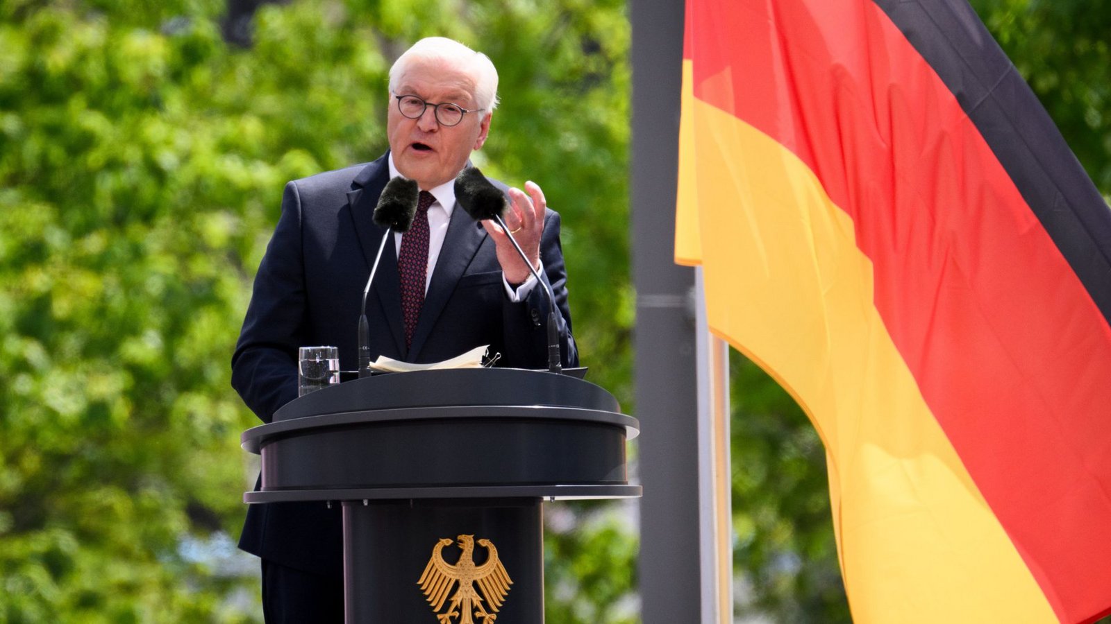 Steinmeier hält beim Festakt zu 75 Jahre Grundgesetz    eine denkwürdige Rede.Foto: dpa/Bernd von Jutrczenka