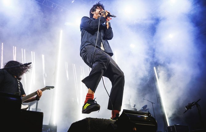 Chino Moreno von den Deftones, hier 2025 beim Roskilde Feistival. Beim Konzert am Montag in Stuttgart haben wir auf Fotos verzichtet, weil die Vertragsbedingungen nicht akzeptabel waren.<span class='image-autor'>Foto: IMAGO/Gonzales Photo</span>
