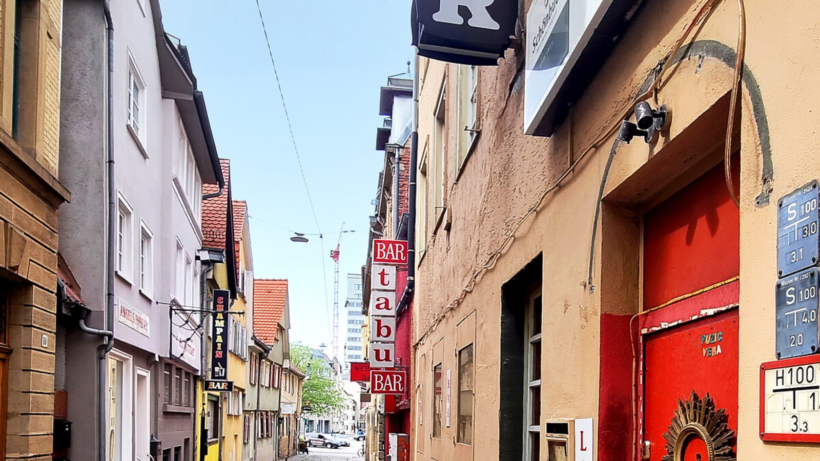 Ohne Prostitution würde auch tagsüber wieder Leben ins Leonhardsviertel einkehren, glauben Verwaltung und eine Gemeinderatsmehrheit.Foto: Mario Esposito Ohne Prostitution würde auch tagsüber wieder Leben ins Leonhardsviertel einkehren, glauben Verwaltung und eine Gemeinderatsmehrheit.Foto: Mario Esposito