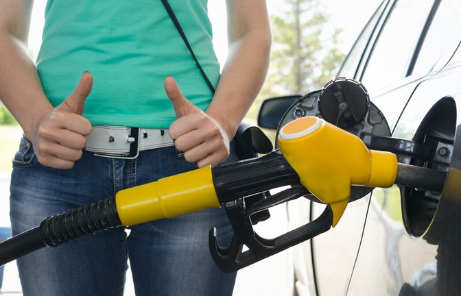Erfahren Sie, zu welcher Uhrzeit Sie günstig tanken & worauf Sie noch achten sollten, um beim Tanken zu sparen.<span class='image-autor'>Foto: n_defender / Shutterstock.com</span>