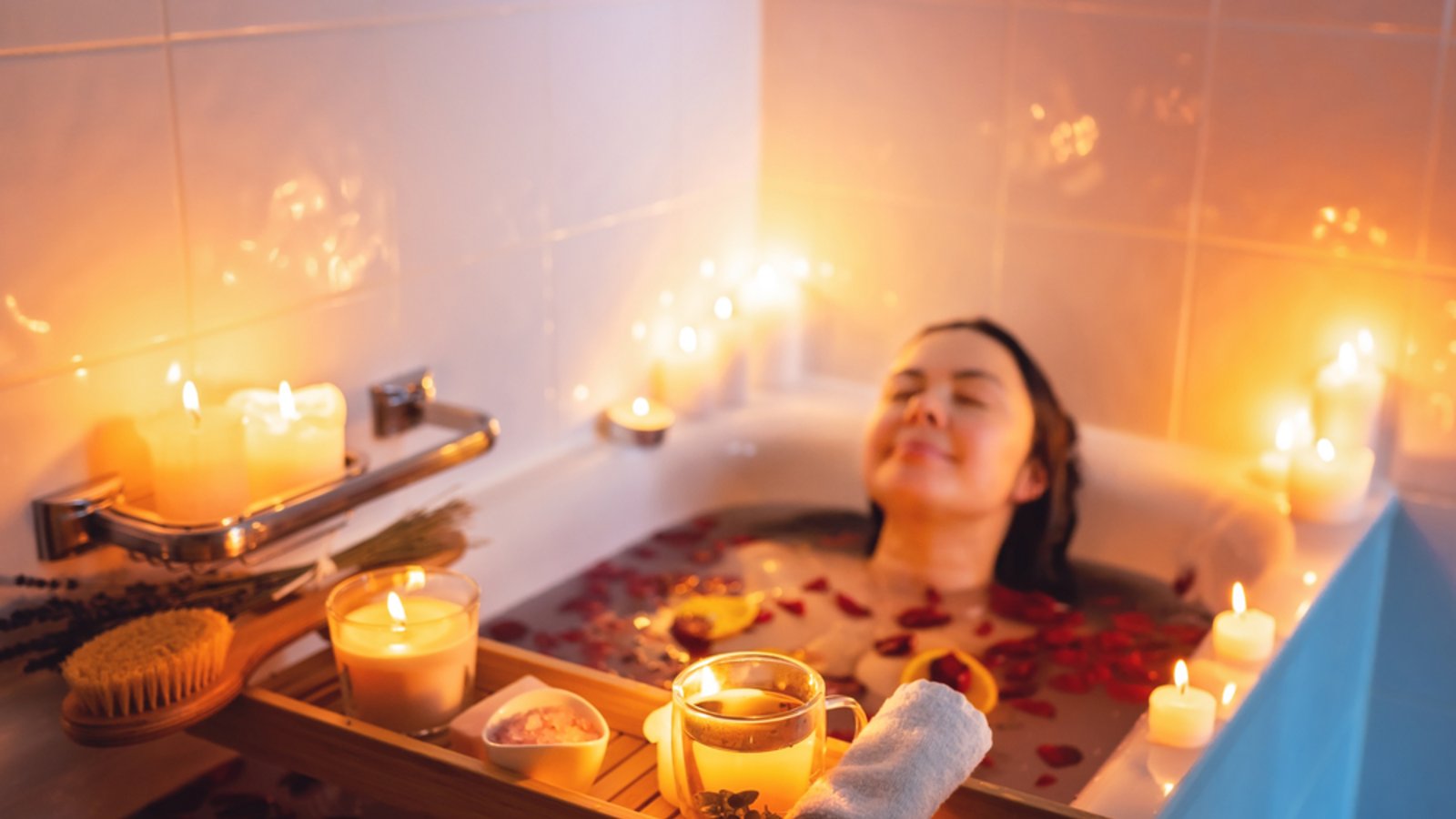 Sollte man beim Baden auch an die Kosten denken?Foto: Tatyana Soares / shutterstock.com Sollte man beim Baden auch an die Kosten denken?Foto: Tatyana Soares / shutterstock.com