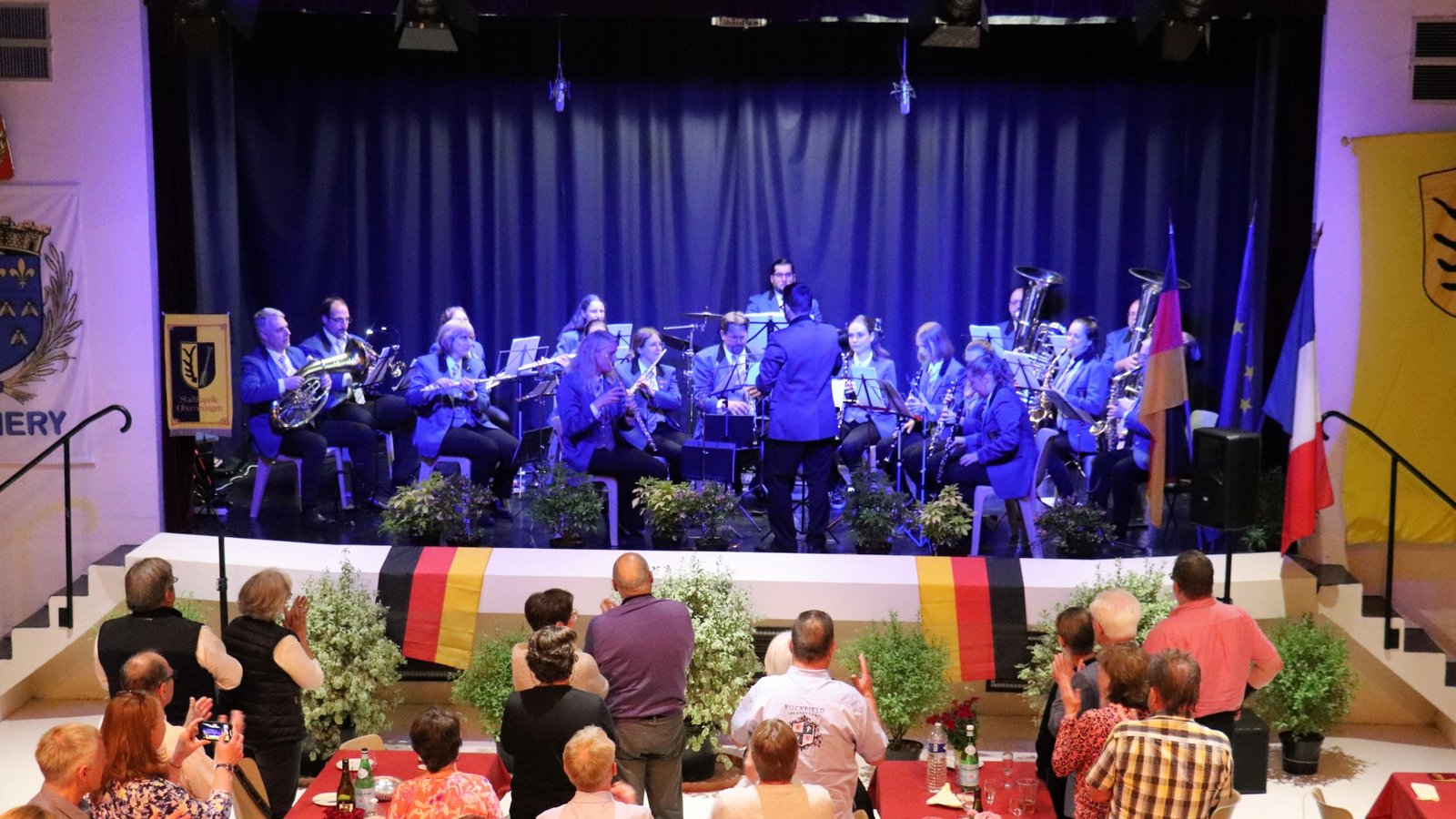 Der Musikverein Stadtkapelle Oberriexingen erfreute die Gastgeber nicht nur mit Nationalhymnen.