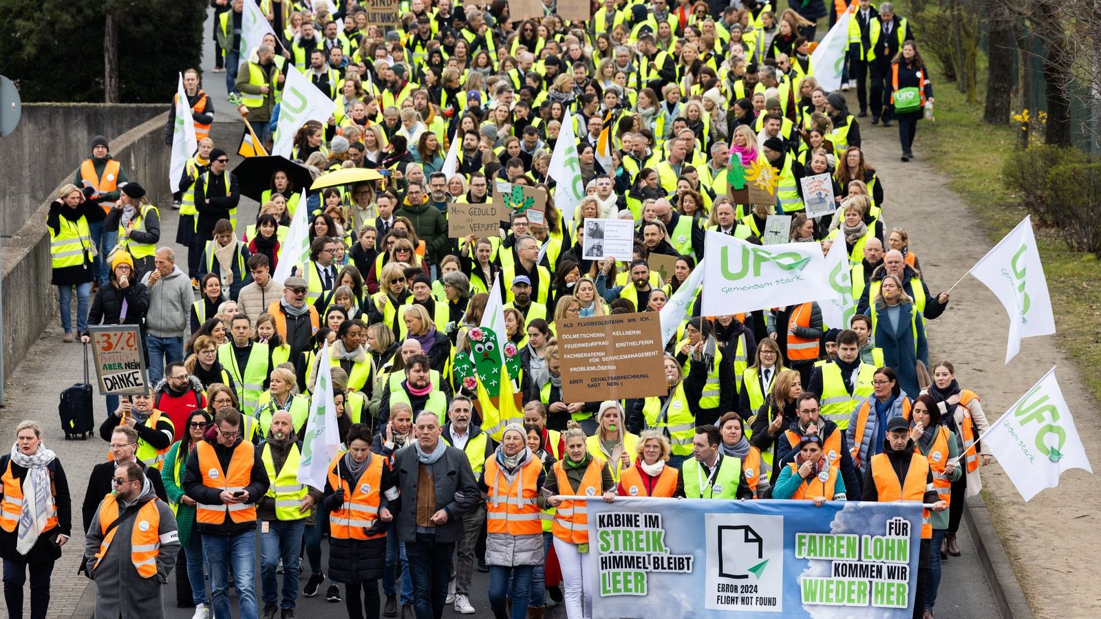 Vor zwei Jahren gab es bereits einen Ufo-Streik bei Lufthansa.Foto: Lando Hass/dpa