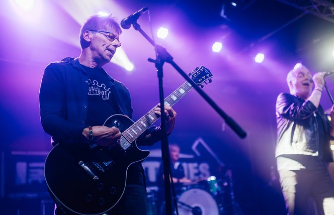 The Undertones am Donnerstag im Wizemann in Stuttgart: Gitarrist Damian O'Neill, Schlagzeuger Billy Doherty und Sänger Paul McLoone.<span class='image-autor'>Foto: Lichtgut/Christoph Schmidt</span>