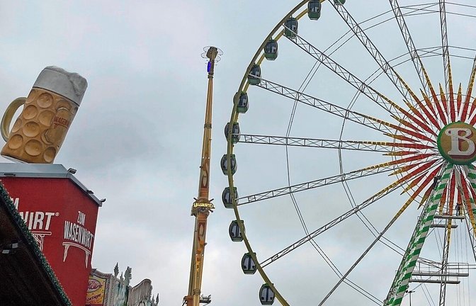 Noch wird aufgebaut, am Samstag geht es los, dann beginnt das Frühlingsfest.<span class='image-autor'>Foto: &nbsp;</span>