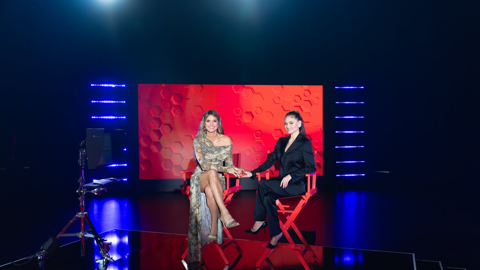 Model-Mama Heidi Klum mit ihrer Tochter Leni beim GNTM-Casting 2025 in München.Foto: ProSieben/Daniel Graf Model-Mama Heidi Klum mit ihrer Tochter Leni beim GNTM-Casting 2025 in München.Foto: ProSieben/Daniel Graf