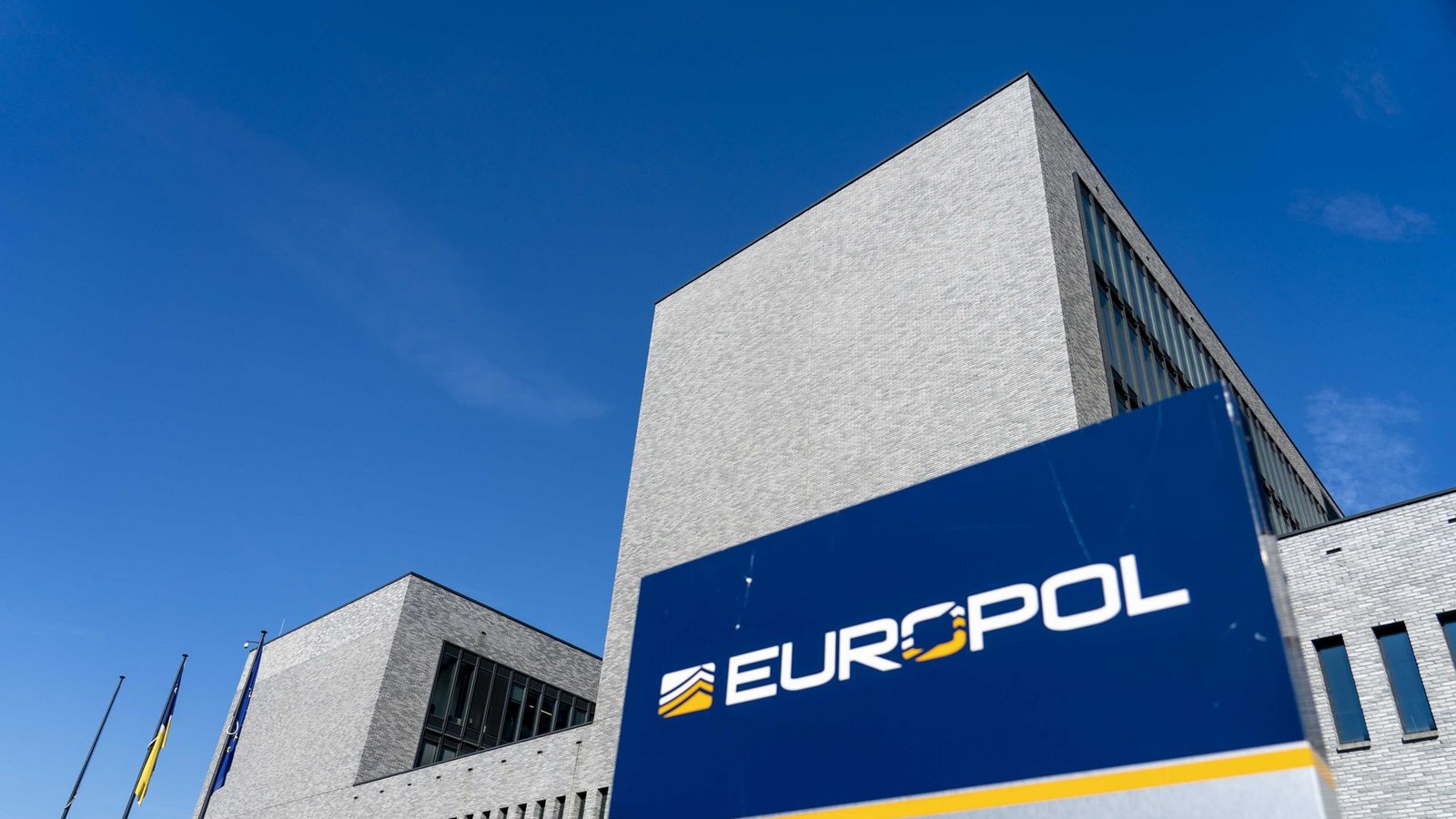 Europol hat den bislang „größten Einsatz aller Zeiten“ gegen den Handel mit synthetischen Drogen gemeldet.Foto: Jerry Lampen/anp/dpa/Jerry Lampen Europol hat den bislang „größten Einsatz aller Zeiten“ gegen den Handel mit synthetischen Drogen gemeldet.Foto: Jerry Lampen/anp/dpa/Jerry Lampen