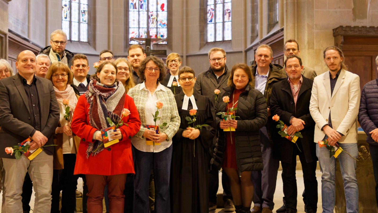 Grund zum Feiern: Die Verbundkirchengemeinde setzt den neuen Kirchengemeinderat ein. Foto: p