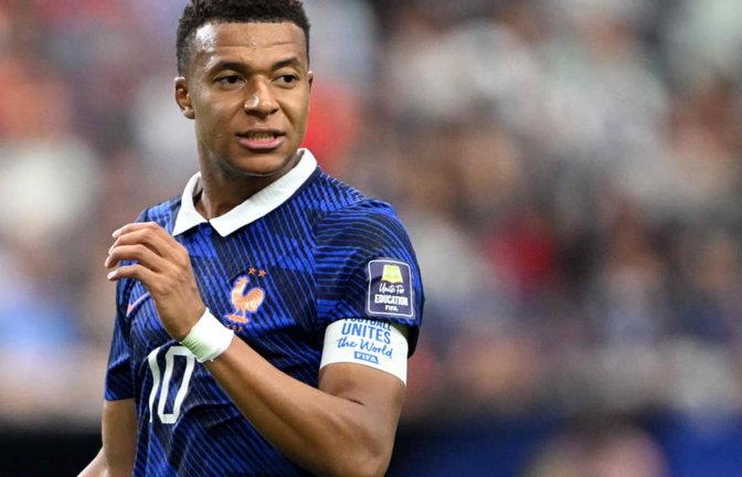 Am 18. Juli 2026 spielt Frankreich gegen England. Welchen Tipp geben KI-Chabots für das Spiel um Platz drei der WM 2026 ab?<span class='image-autor'>MAURO PIMENTEL/afp</span>