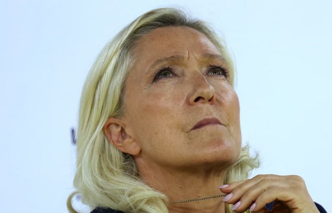 Aus Frankreich hat Marine Le Pen die Wahlen in Sachsen-Anhalt verfolgt. Mit einem Statement zum historischen Wahlsieg der AfD ist jedoch nicht zu rechnen.<span class='image-autor'>Thomas Samson/afp</span>