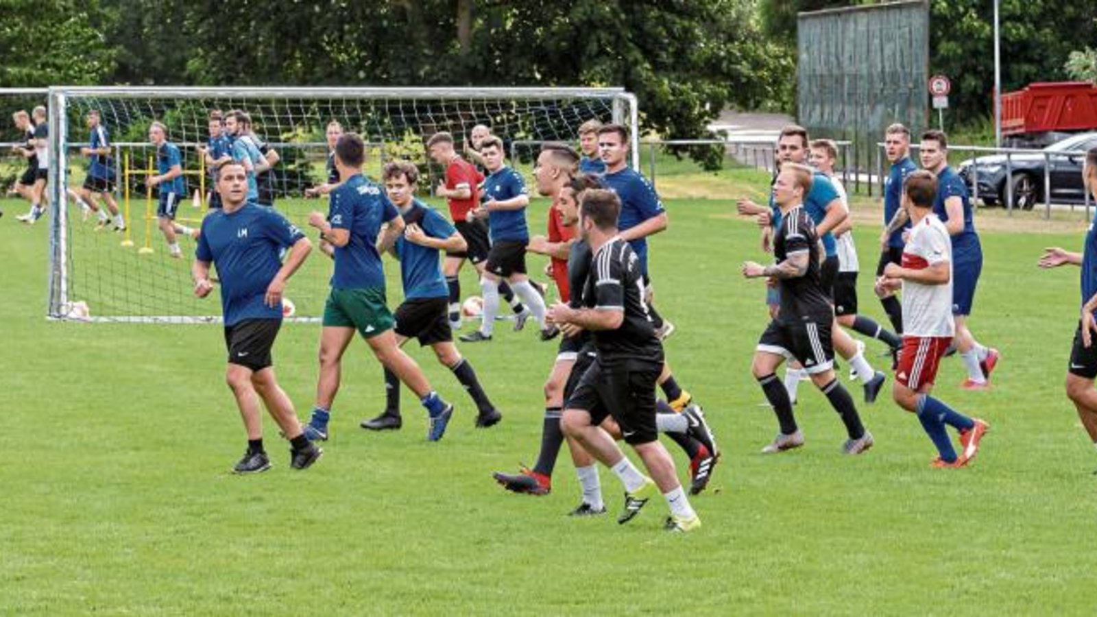 Traben zur Saisonvorbereitung: Die SGM Riexingen ist seit gestern wieder im Training. Foto: Bürkle Traben zur Saisonvorbereitung: Die SGM Riexingen ist seit gestern wieder im Training. Foto: Bürkle