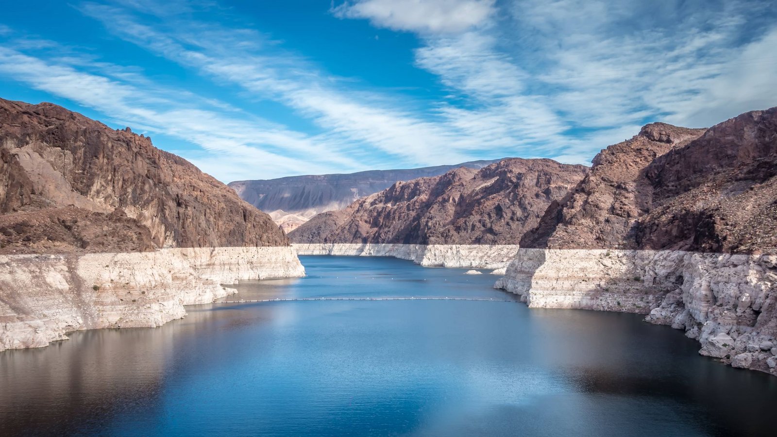 Ein Riss geht durch das Land, und der Lake Mead, Schauplatz des neuen Romans von T.C. Boyle, verliert immer mehr an Wasser.Foto: imago/Zoonar Ein Riss geht durch das Land, und der Lake Mead, Schauplatz des neuen Romans von T.C. Boyle, verliert immer mehr an Wasser.Foto: imago/Zoonar