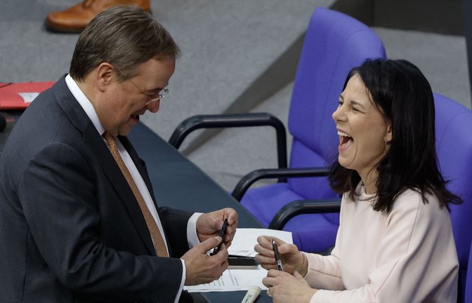 Laut „Stern“ folgten mehrere schwarz-grüne Spitzenpolitiker einer Einladung des früheren CDU-Chefs Laschet.<span class='image-autor'>Foto: AFP/ODD ANDERSEN</span>