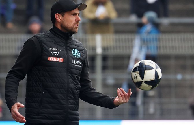 Kickers-Trainer Marco Wildersinn: „Das zeigt einfach nur, dass es immer noch viel zu viele dumme Leute gibt.“<span class='image-autor'>Foto: Pressefoto Baumann</span>