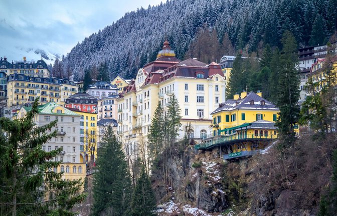 Wasserfall und Grand Hotels: Bad Gastein hat einen morbiden Charme.<span class='image-autor'>Foto: IMAGO/Depositphotos</span>