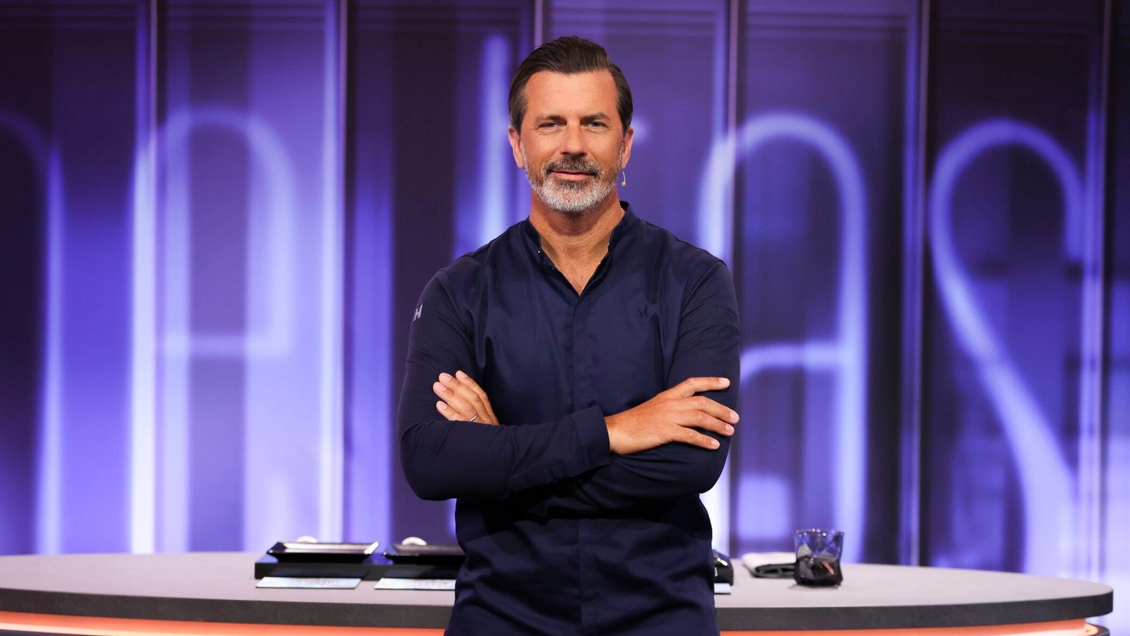 Andreas Caminada kann nicht nur gut kochen - er sieht auch gut aus.Foto: Joyn/ Benedikt Müller Andreas Caminada kann nicht nur gut kochen - er sieht auch gut aus.Foto: Joyn/ Benedikt Müller