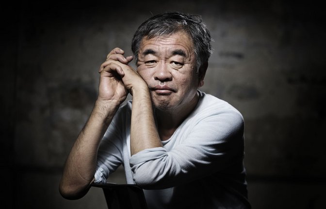 Der international bekannte japanische Architekt Kengo Kuma ist Gastredner auf einer Tagung in Reutlingen zum Thema innovativer Holzbau.<span class='image-autor'>Foto: AFP/JOEL SAGET</span>