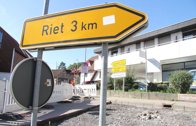 Die Bauarbeiten in der Rieter Straße sollen genutzt werden, um gleich auch Nahwärmeleitungen zu verlegen.  <span class='image-autor'>Foto: Banholzer</span>