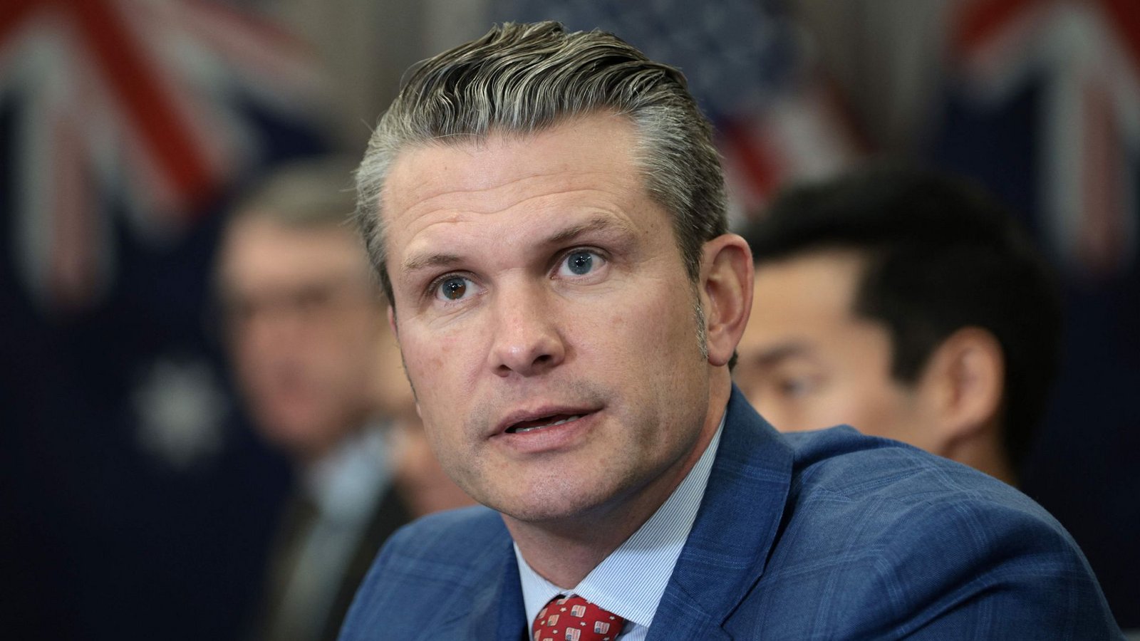 US-Verteidigungsminister Pete Hegseth erklärte die Umbenennung damit, die „Politik aus der Namensgebung“ herausnehmen zu wollen.Foto: Getty Images via AFP/ALEX WONG US-Verteidigungsminister Pete Hegseth erklärte die Umbenennung damit, die „Politik aus der Namensgebung“ herausnehmen zu wollen.Foto: Getty Images via AFP/ALEX WONG