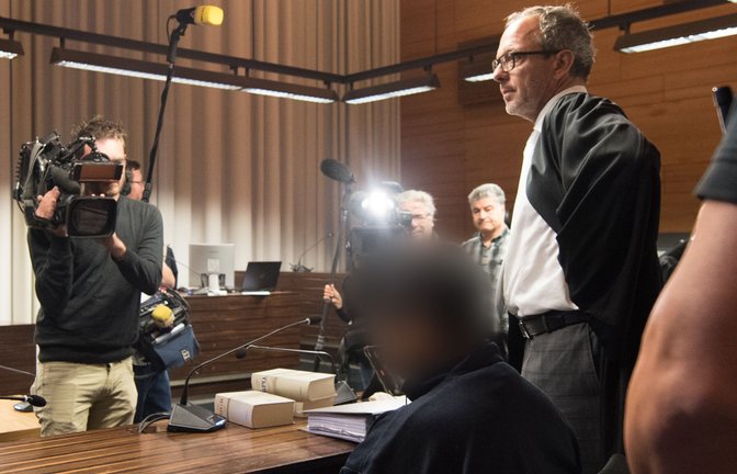 Als Pflichtverteidiger bestellt, stand Sebastian Glathe plötzlich selbst im Licht der Öffentlichkeit.<span class='image-autor'>Foto: dpa/Patrick Seeger (Archiv)</span>