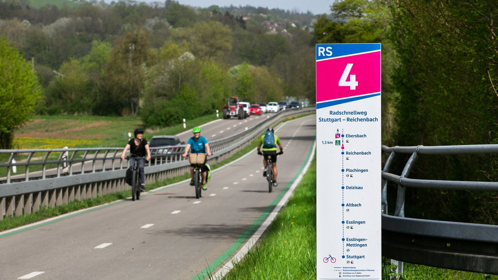 Ein neu gebauter Radschnellweg im Filstal – die Mehrheit der Bürger blickt aktuell aber mehr auf den öffentlichen Nahverkehr.Foto: Ines Rudel Ein neu gebauter Radschnellweg im Filstal – die Mehrheit der Bürger blickt aktuell aber mehr auf den öffentlichen Nahverkehr.Foto: Ines Rudel
