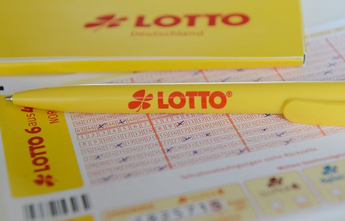 Der Spielschein war nur für eine Ziehung gültig (Symbolbild).<span class='image-autor'>Foto: dpa/Daniel Reinhardt</span>