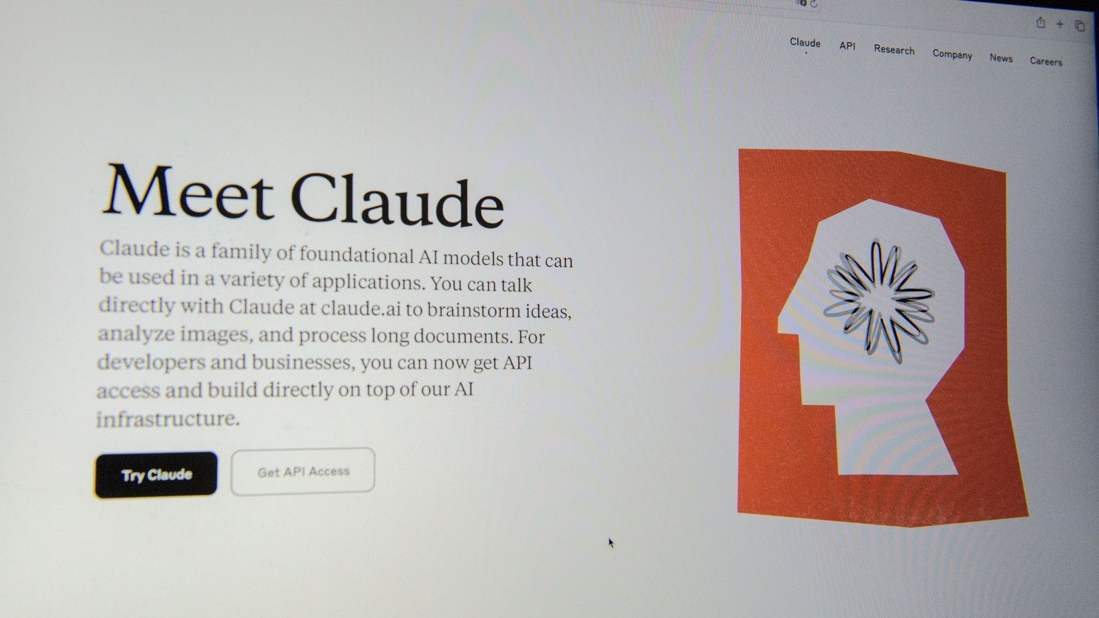 Anthropic ist vor allem bekannt für seine KI-Software Claude, die mit ChatGPT konkurriert. (Archivbild)Foto: Andrej Sokolow/dpa