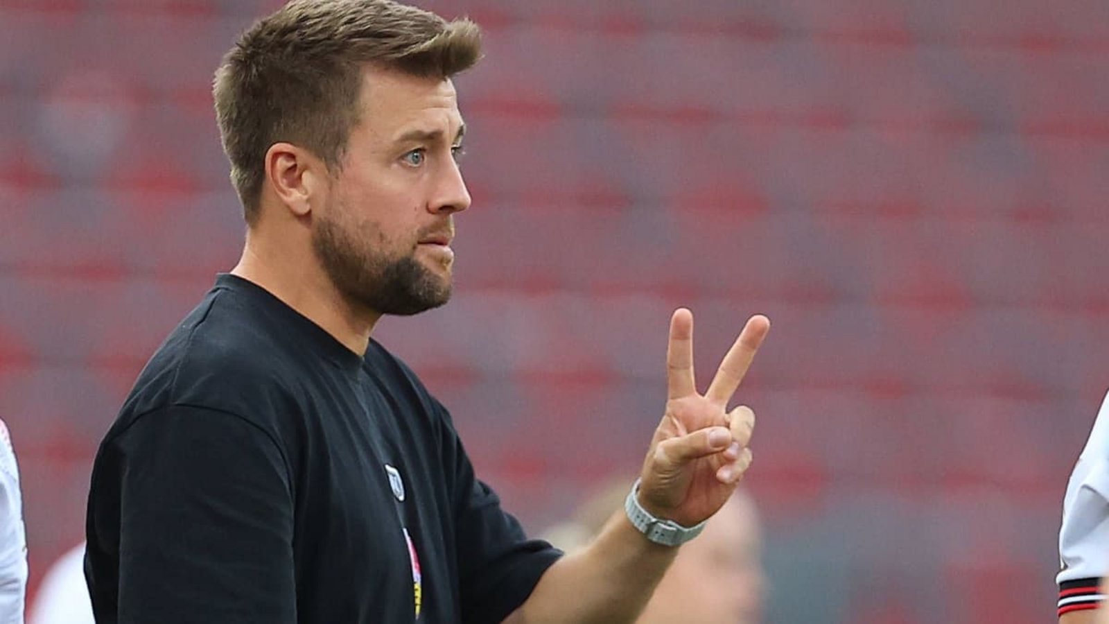 Trainer Nico Schneck: Die VfB-Frauen hoffen auf den zweiten Bundesliga-Heimsieg.IMAGO/IPA Photo Trainer Nico Schneck: Die VfB-Frauen hoffen auf den zweiten Bundesliga-Heimsieg.IMAGO/IPA Photo