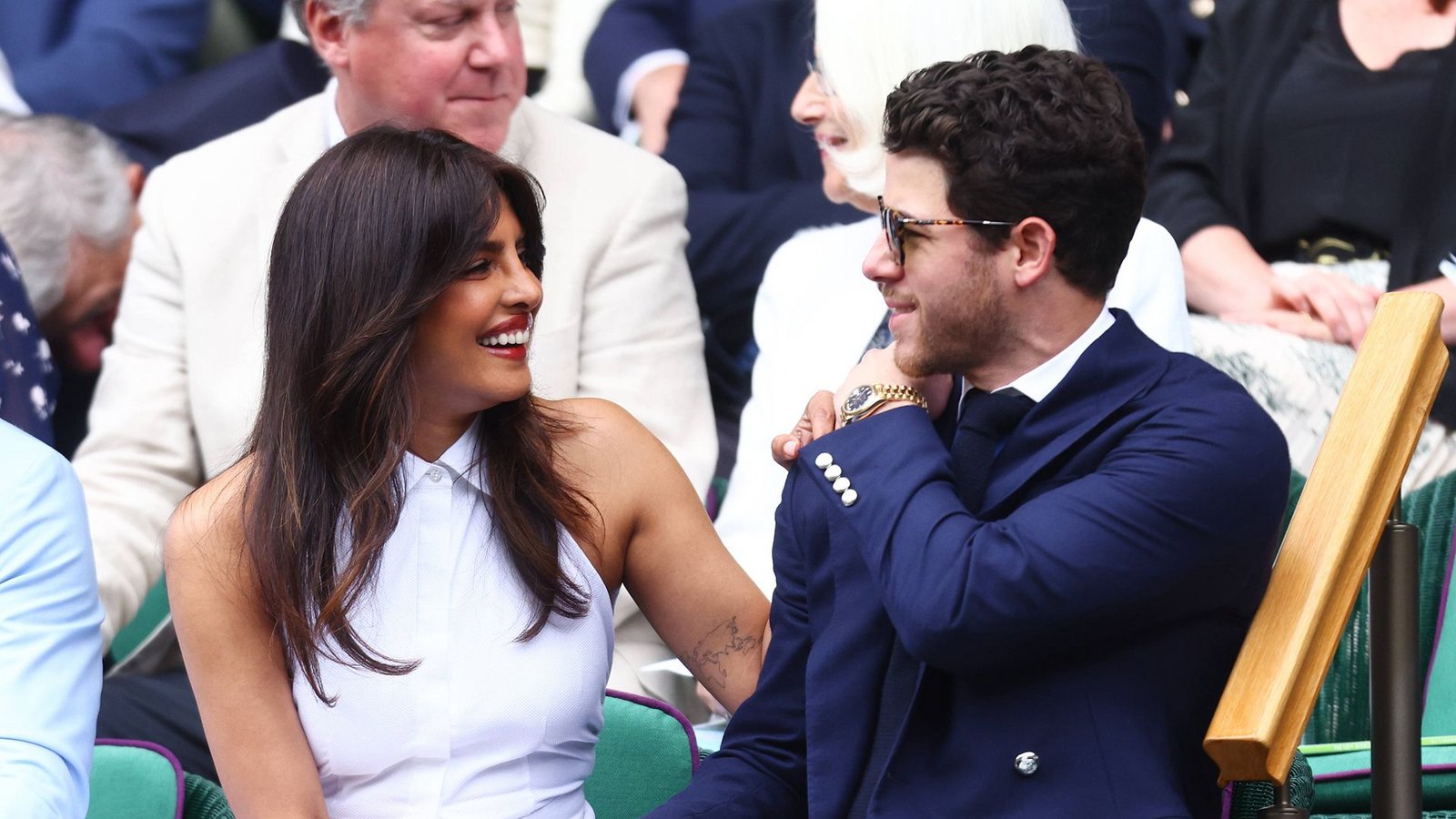 Am Centre Court schäkerten auch der amerikanische Sänger Nick Jonas und seine Frau, die Schauspielerin Priyanka Chopra...Foto: IMAGO/IPS