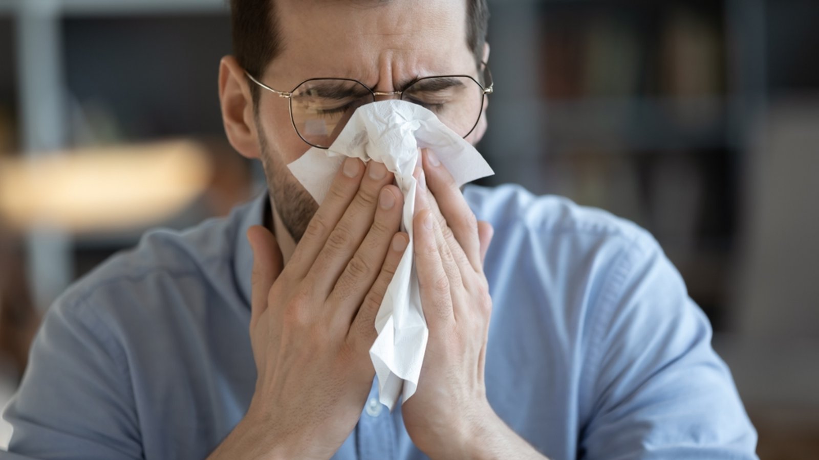Eine Corona-Infektion kann sich über mehrere Wochen ziehen.Foto: fizkes / shutterstock.com Eine Corona-Infektion kann sich über mehrere Wochen ziehen.Foto: fizkes / shutterstock.com