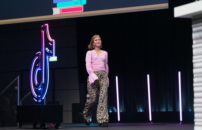 2024 wurde "22 Bahnen" von Caroline Wahl der "BookTok Bestseller des Jahres".<span class='image-autor'>Foto: Markus Wissmann/ Shutterstock</span>