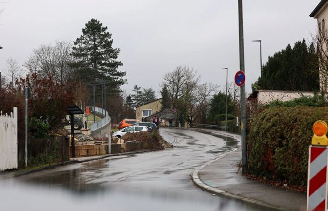 Hier an der Dürrstraße in Reutlingen wurde die 60-Jährige Schwester des Tatverdächtigen wohl durch einen spitzen Gegenstand getötet.<span class='image-autor'>Foto: &nbsp;</span>