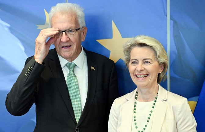 Ministerpräsident Winfried Kretschmann (Grüne) reist regelmäßig nach Brüssel. Im Juli 2022 traf er auf Kommissionspräsidentin Ursula von der Leyen.<span class='image-autor'>Foto: dpa/Federico Gambarini</span>