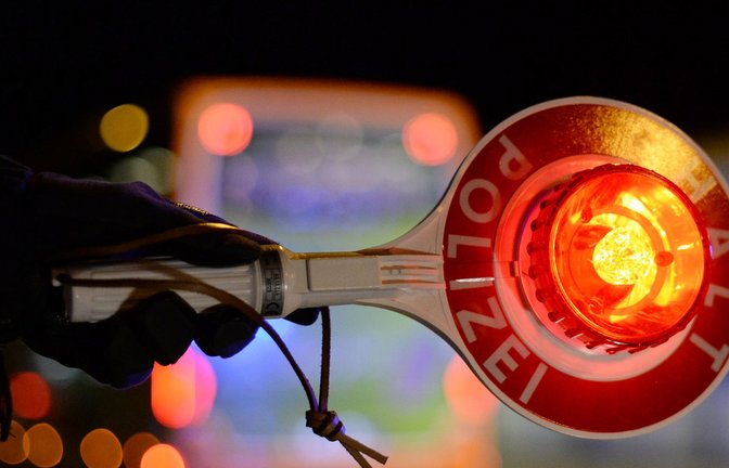 Die Polizei hat im vergangenen halben Jahr etliche unerlaubte Einreisen verhindert. (Symbolbild)<span class='image-autor'>Foto: dpa</span>