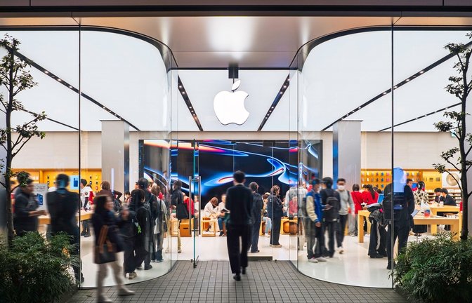 Das iPhone 17 soll teurer werden als die Vorgängermodelle.<span class='image-autor'>Foto: VTT Studio / shutterstock.com</span>