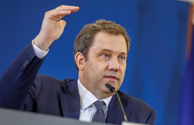 Darauf versteht er sich bestens: Bundesfinanzminister Lars Klingbeil (SPD) häuft Schulden auf, wie kein Finanzminister in der Geschichte der Bundesrepublik vor ihm.<span class='image-autor'>Imago/Andreas Gora</span>
