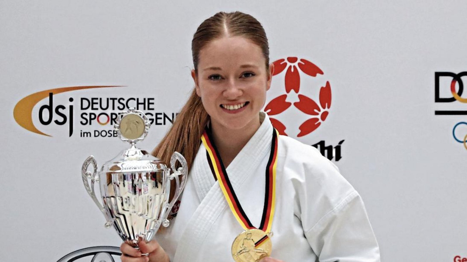 Das erste Mal seit den Jugendklassen hat sich Lena Staiger bei einer DM die Goldmedaille gesichert. Foto: DKV/Krauser Das erste Mal seit den Jugendklassen hat sich Lena Staiger bei einer DM die Goldmedaille gesichert. Foto: DKV/Krauser