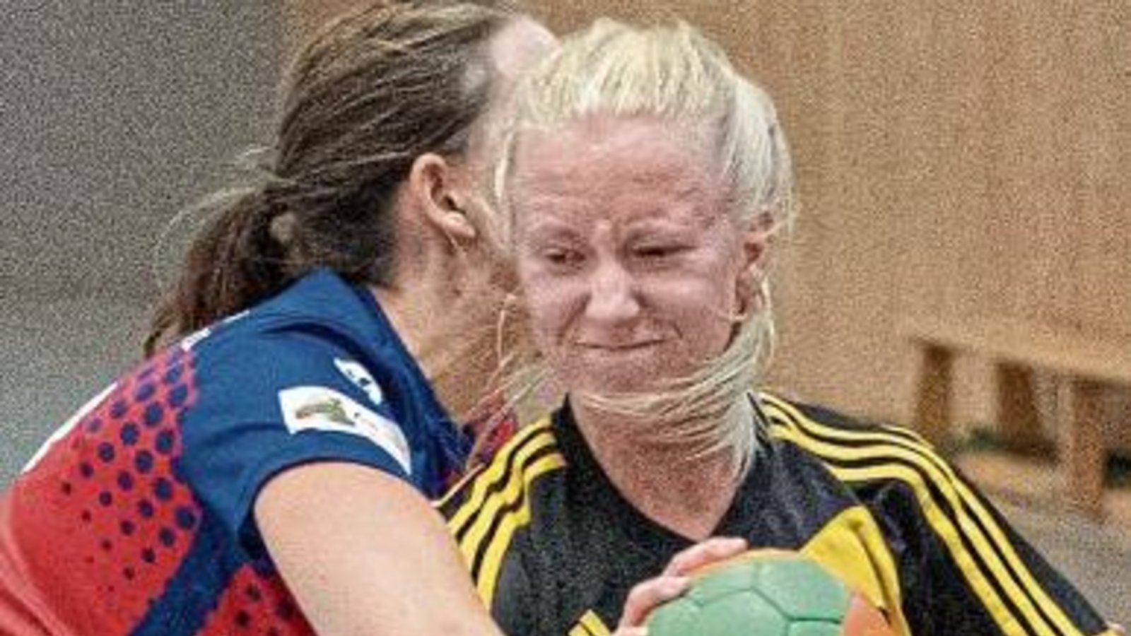 Tanita Winkler (rechts) hat schon in der Pokalbegegnung für den TSV Oberriexingen gespielt. Foto: Leitner Tanita Winkler (rechts) hat schon in der Pokalbegegnung für den TSV Oberriexingen gespielt. Foto: Leitner