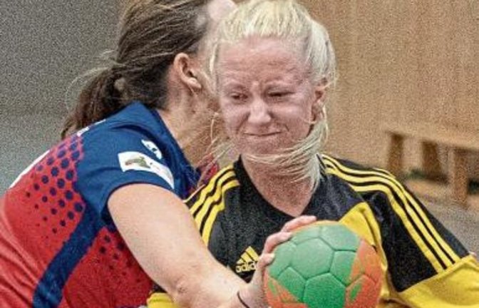 Tanita Winkler (rechts) hat schon in der Pokalbegegnung für den TSV Oberriexingen gespielt.  Foto: Leitner