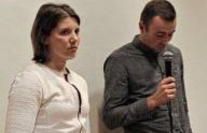 Mara Walz und Josua Baumgärtner in Ensingen.  Foto: Pfisterer