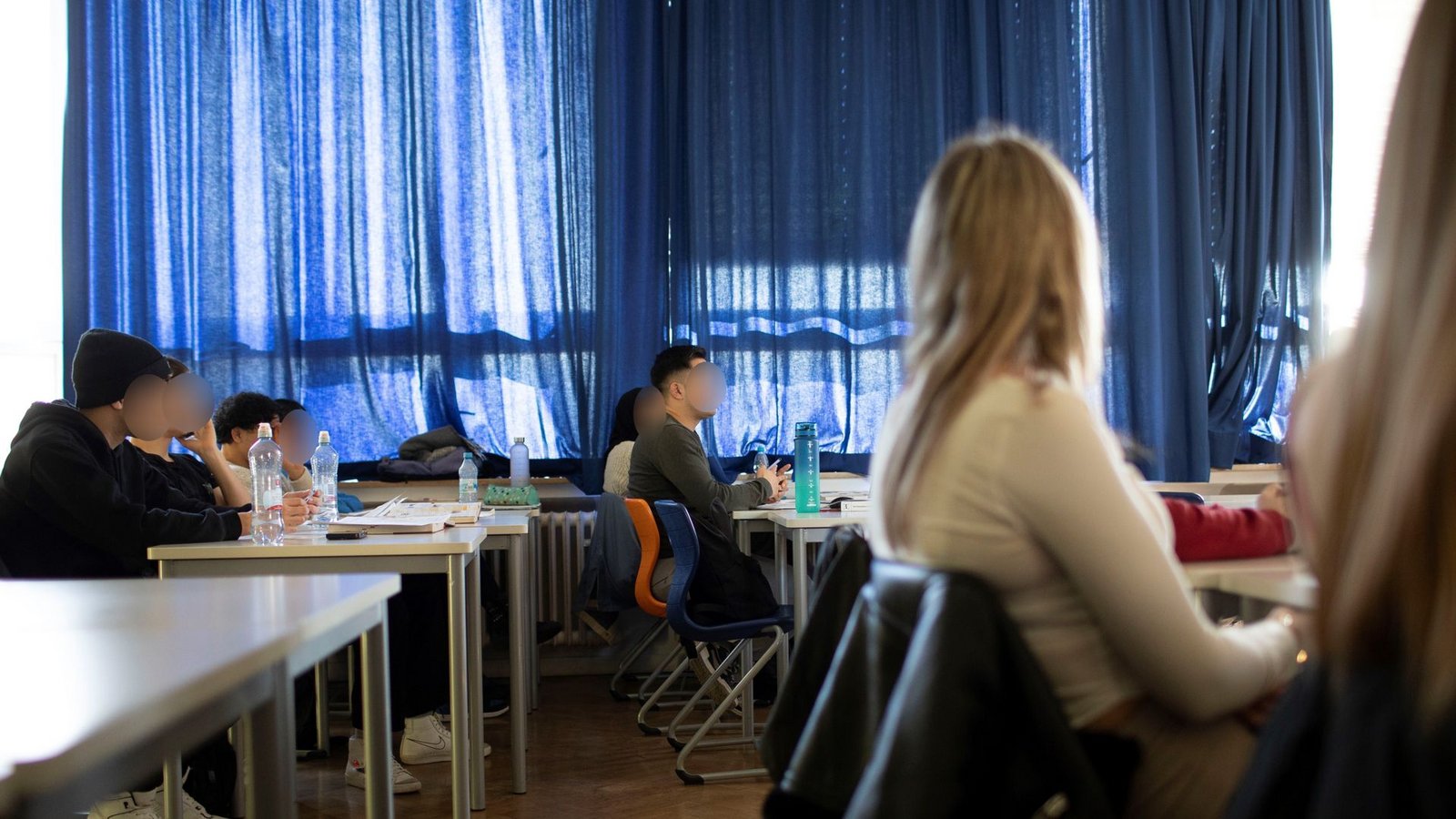 Junge Menschen trauen der Politik nicht zu, Lösungen für Probleme zu liefern (Symbolfoto).Foto: Lichtgut/Leif Piechowski/Leif Piechowski Junge Menschen trauen der Politik nicht zu, Lösungen für Probleme zu liefern (Symbolfoto).Foto: Lichtgut/Leif Piechowski/Leif Piechowski